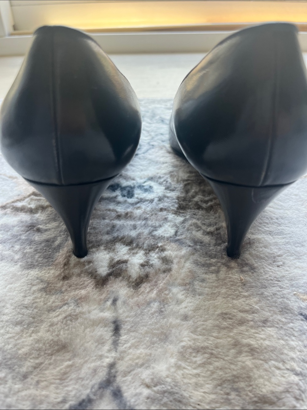 Vintage Bruno Magli Navy blue Leather Pointed Toe Pumps with Silver Accent - Picture 7 of 11